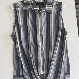 RAIN BRAND..NWTS SHADES OF BLUE STRIPED SLEEVELESS TOP WITH TIE IN FRONT SIZE XL